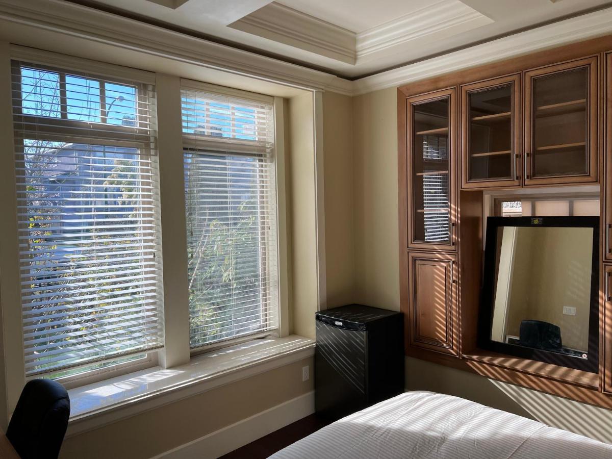 Mike'S Luxury House Appartement Vancouver Buitenkant foto