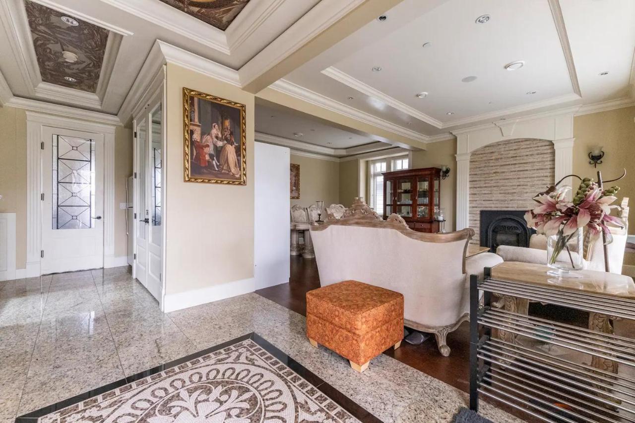 Mike'S Luxury House Appartement Vancouver Buitenkant foto