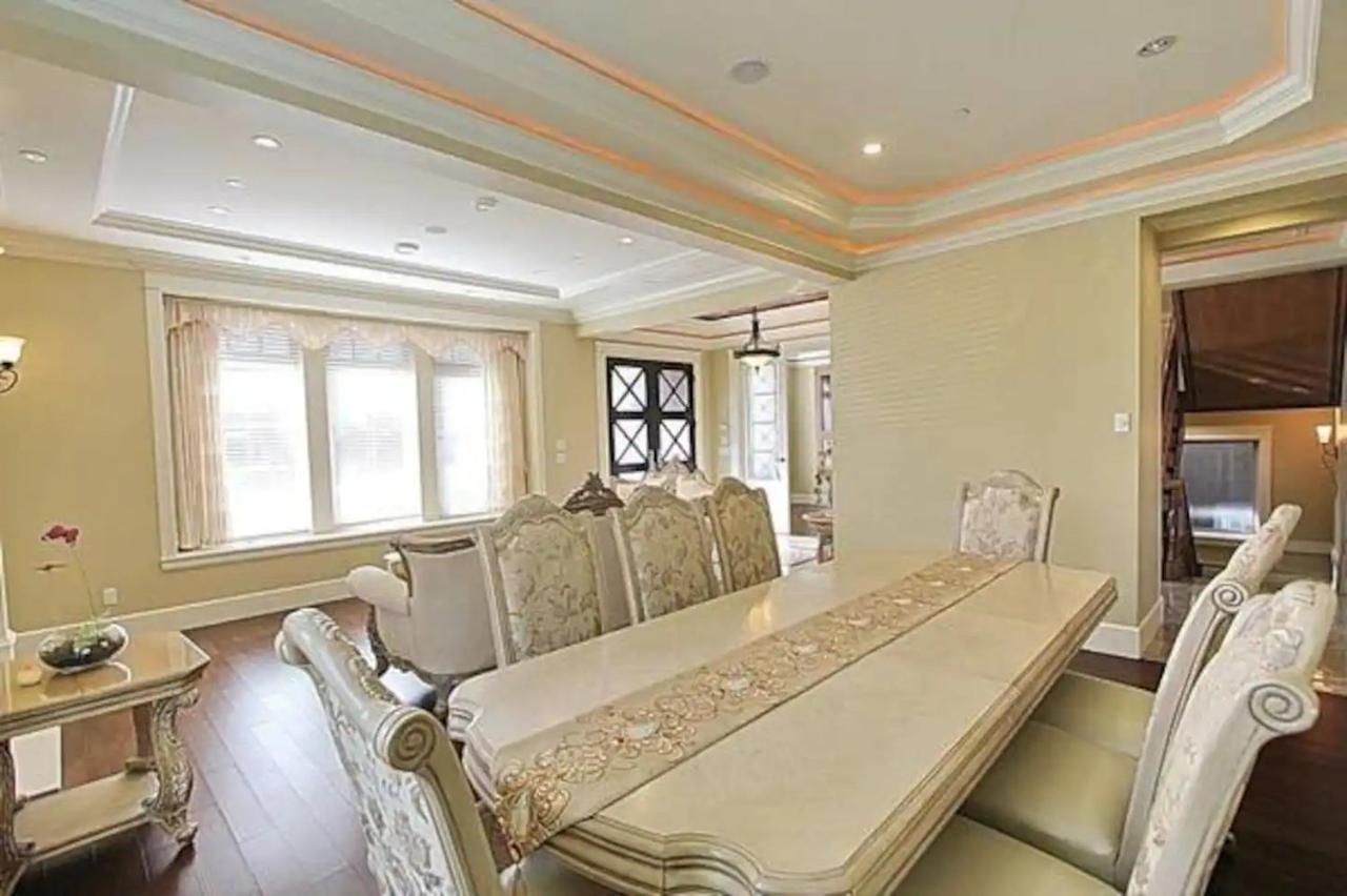 Mike'S Luxury House Appartement Vancouver Buitenkant foto